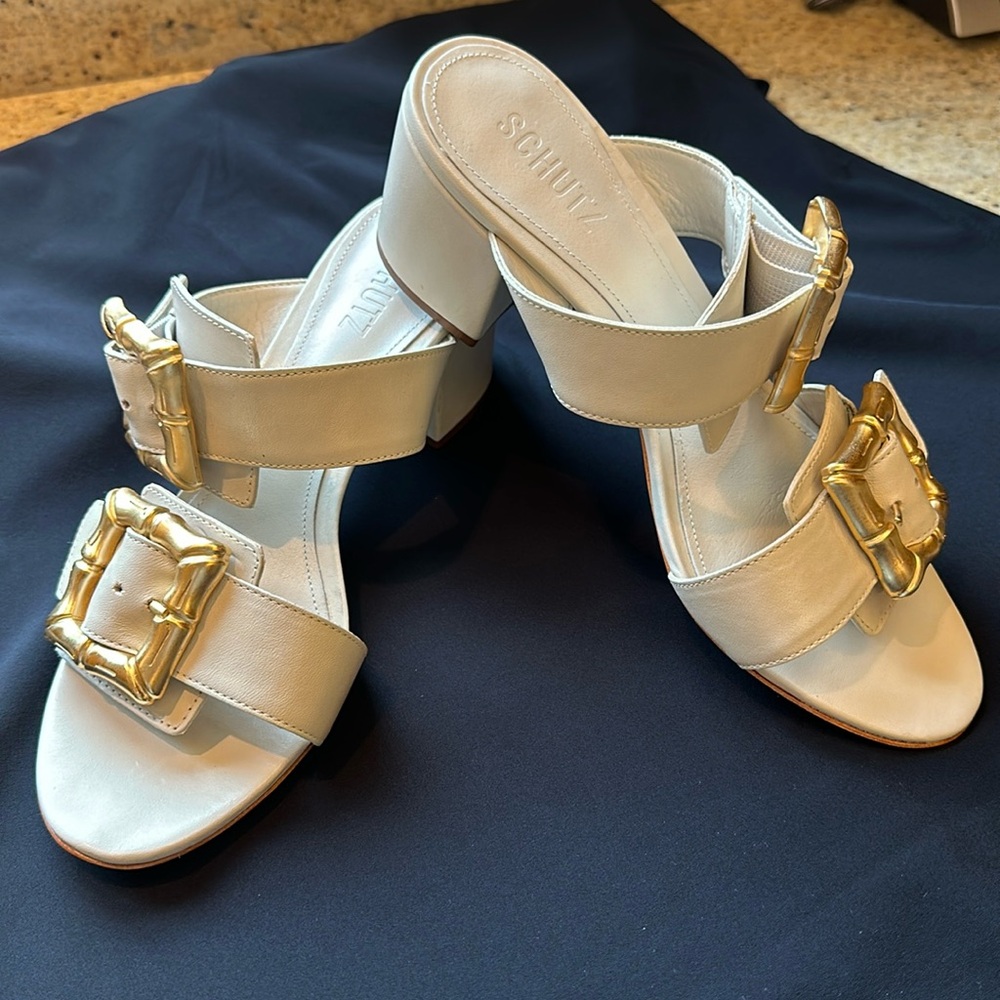 Brand new Schutz Enola Mid Block Heel Sandals